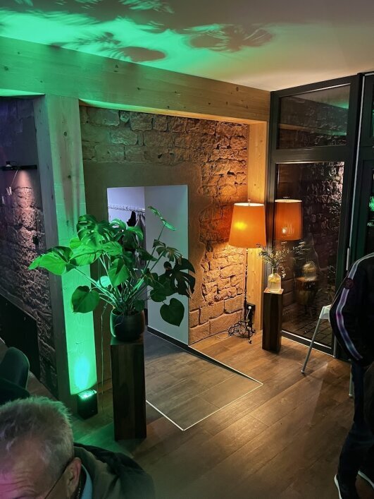 Innenansicht beleuchtet zur Gardarobe